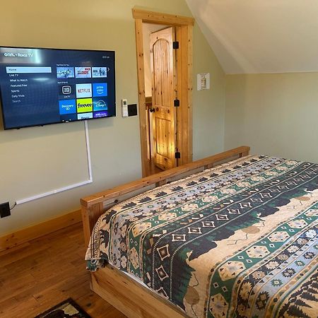 New Listing! Wine Country Retreat - 2 Bed, Hot Tub Villa ดาห์ลอนีกา ภายนอก รูปภาพ